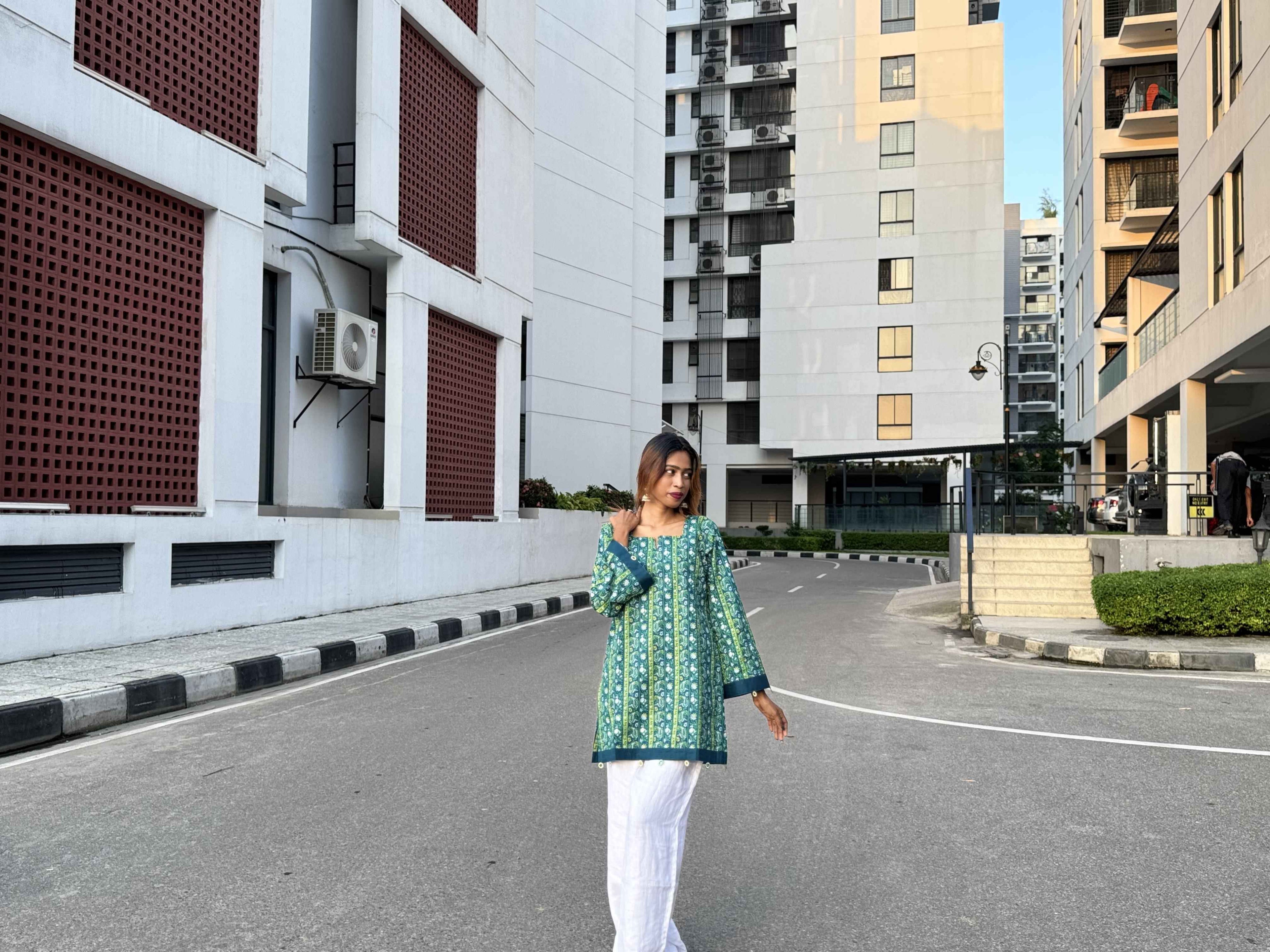 Nupur Kurti