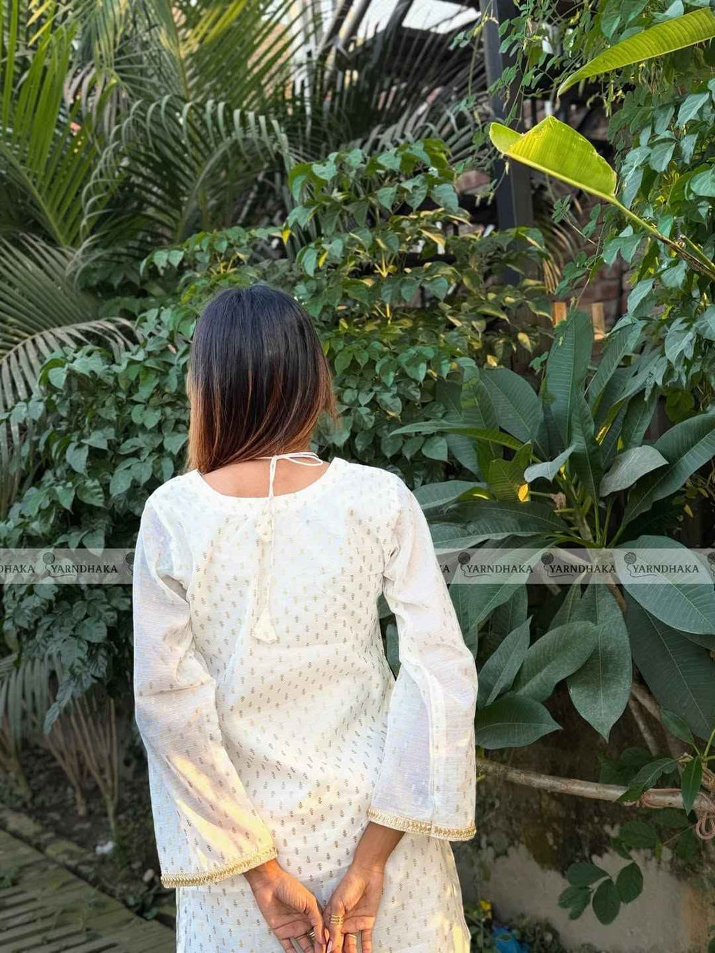 Jhinuk Kurti