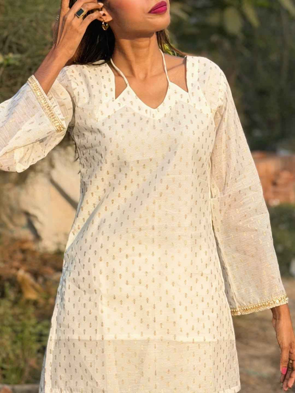 Jhinuk Kurti