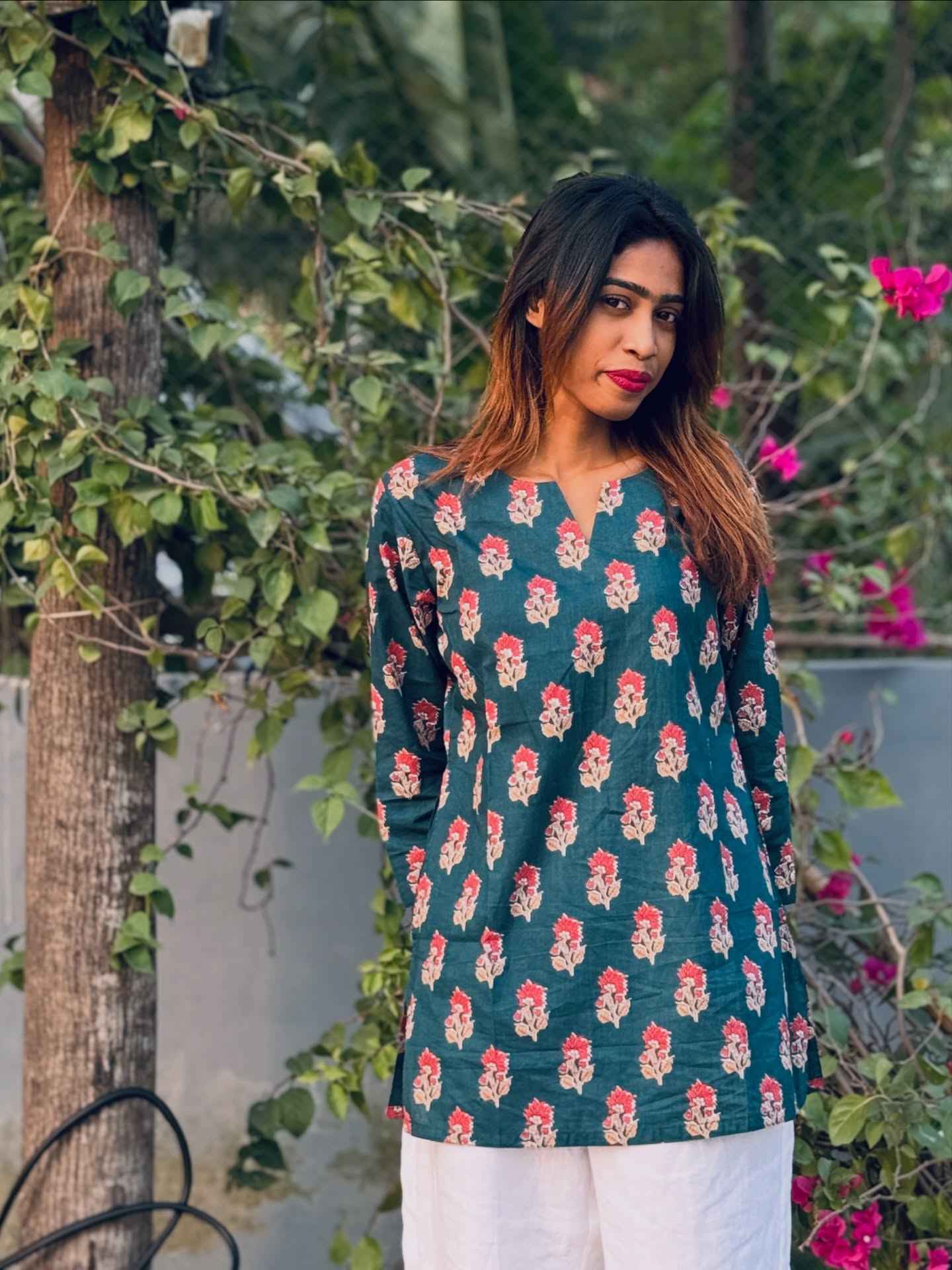 Jiniya Short Kurti